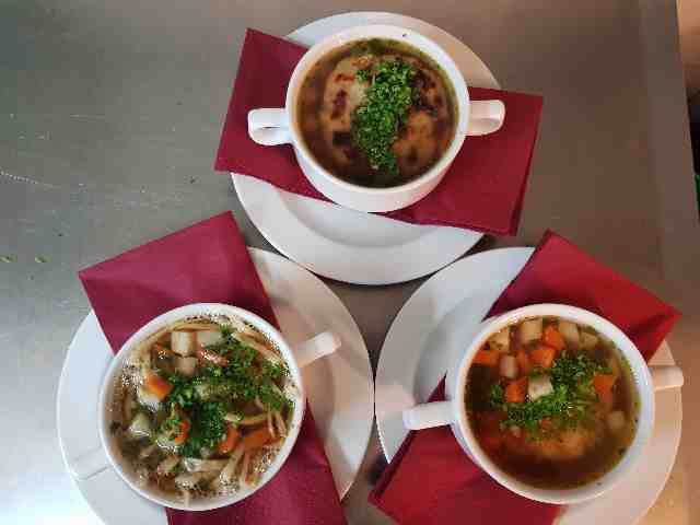 Hubertusalm Speisekarte - Musterbild für eine Suppe